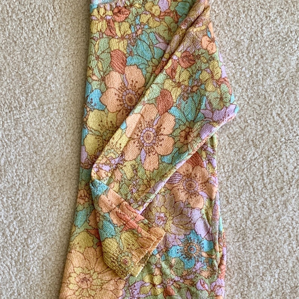 EUC XS Show Me Your MuMu Groovy Blooms Sweater